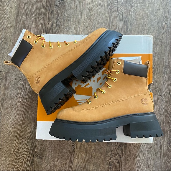 Timberland Boots Women Size 9.5 Timberland Sky Wheat Tan 6in Lace Up Platform - Picture 2 of 8